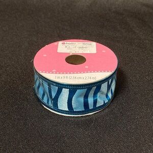 ❤️‍🔥 Holiday Time Blue Reflective Animal Print Gift Ribbon 1” x 108”